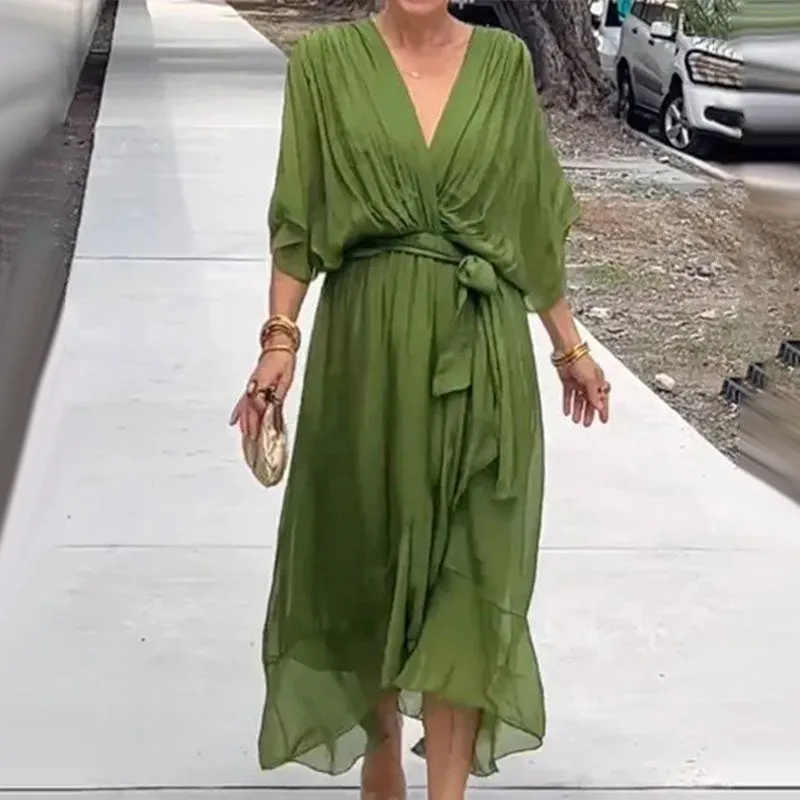 Bella | Chic V-Neck Midi Dress
