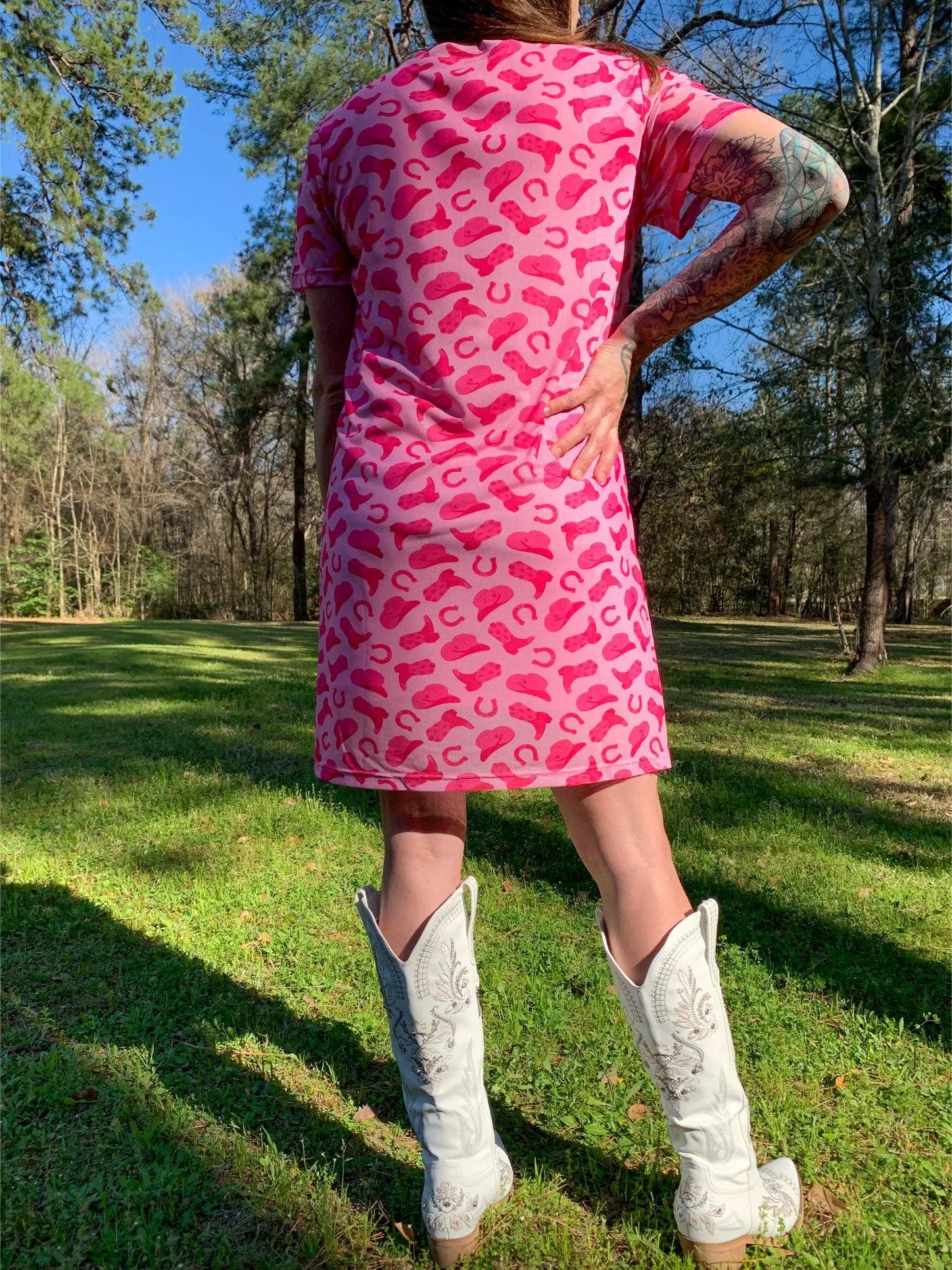 MK380 Blush & Bashful Short Sleeve Mesh Sheath Dress - Pink