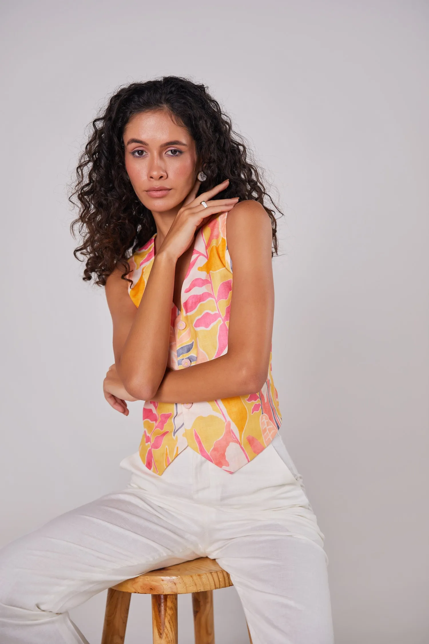 Sunrise printed tailored vest